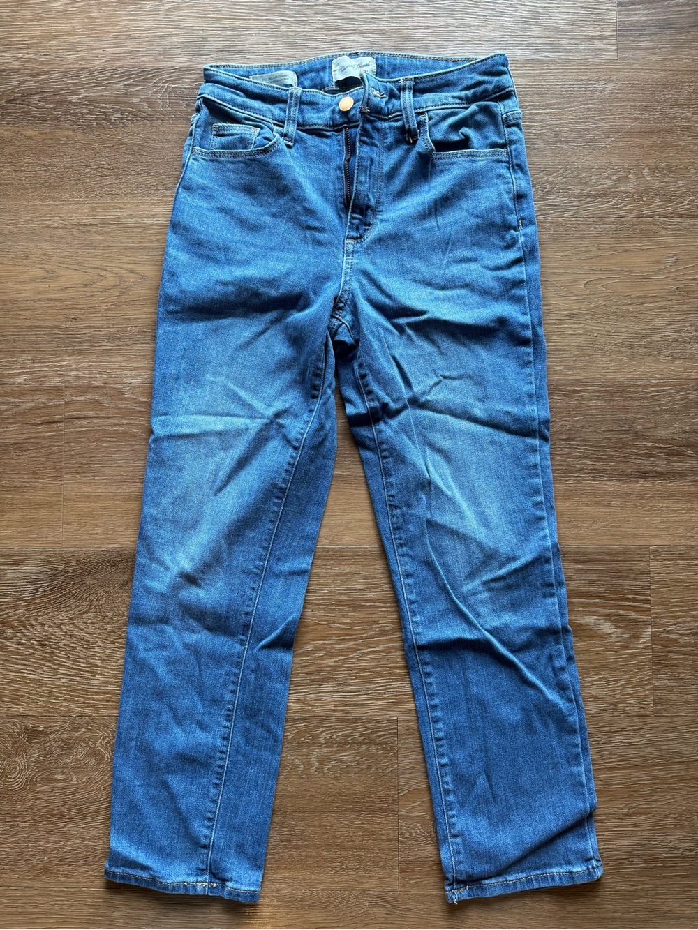 Universal Thread Straight Leg Jeans in Medium Blue
